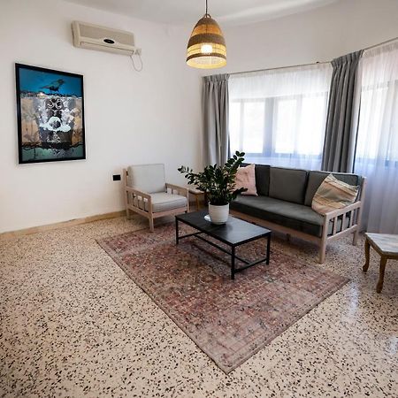 Julia'S Hotel Suites Амман Екстер'єр фото